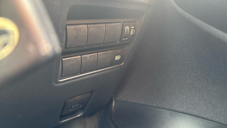 Toyota Yaris 1.5 Hybrid Design 5dr CVT Hybrid Hatchback